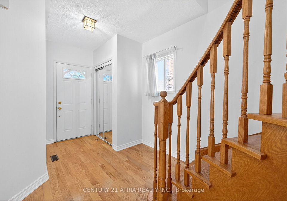 135-larratt-lane-richmond-hill-ontario-n12301018