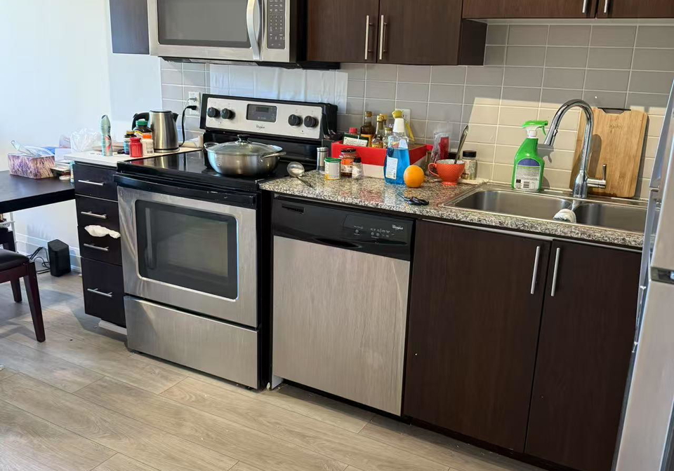 370-highway-7-street-e-e-richmond-hill-ontario-n12301500