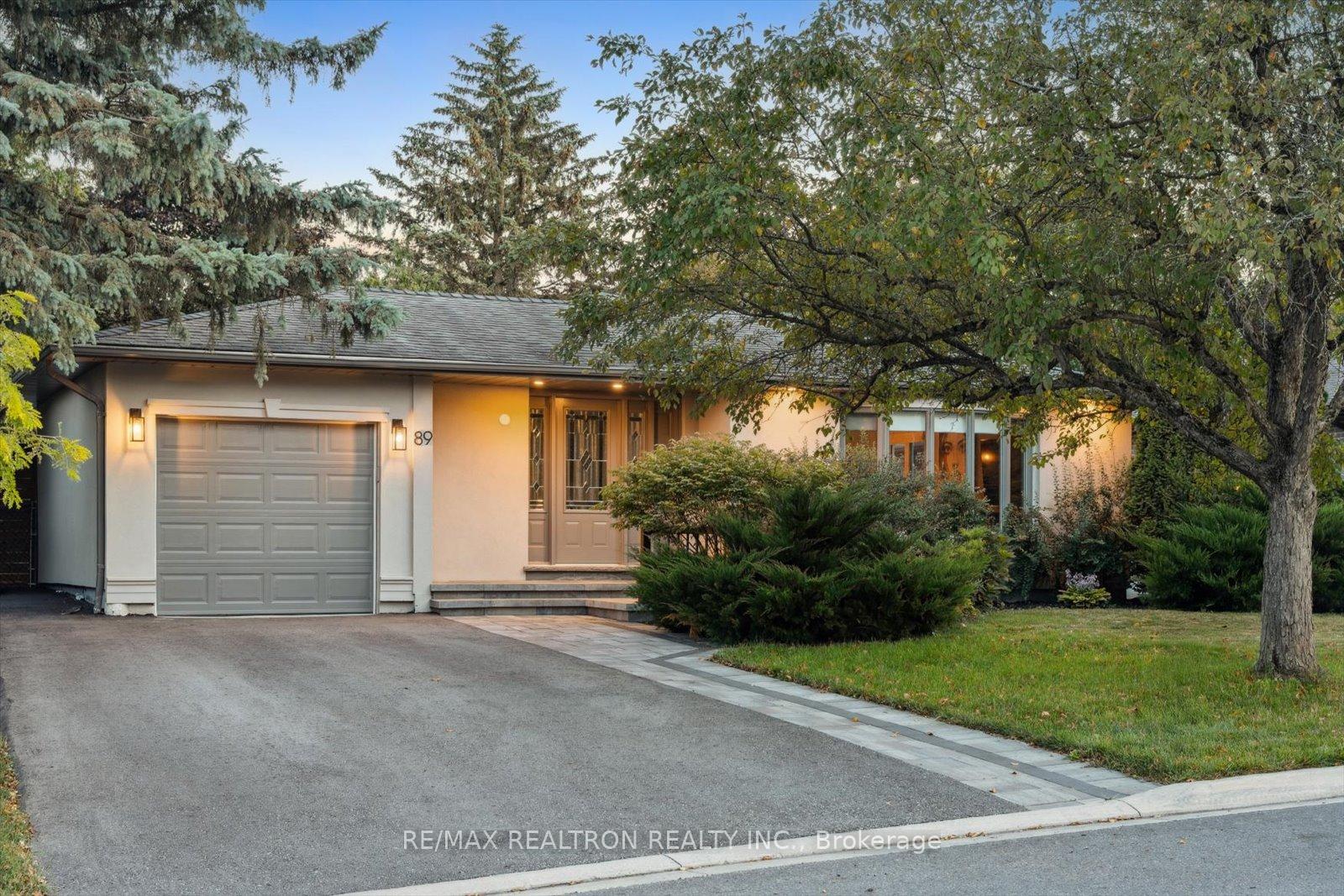 89-devins-drive-aurora-ontario-n12301708