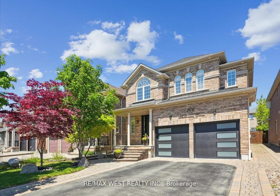 206-shelbourne-drive-vaughan-ontario-n12302284