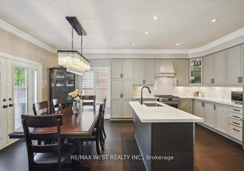 206-shelbourne-drive-vaughan-ontario-n12302284