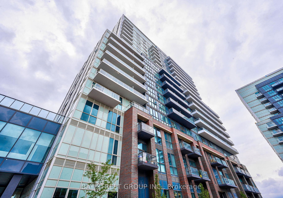38-honeycrisp-crescent-vaughan-ontario-n12302561