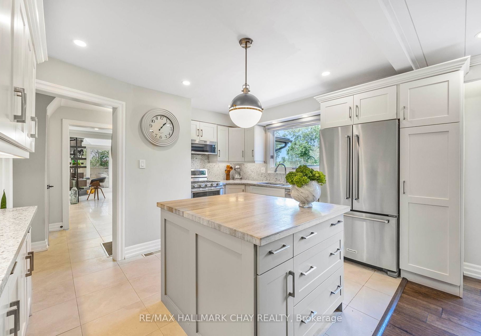 4-garibaldi-street-innisfil-ontario-n12303582