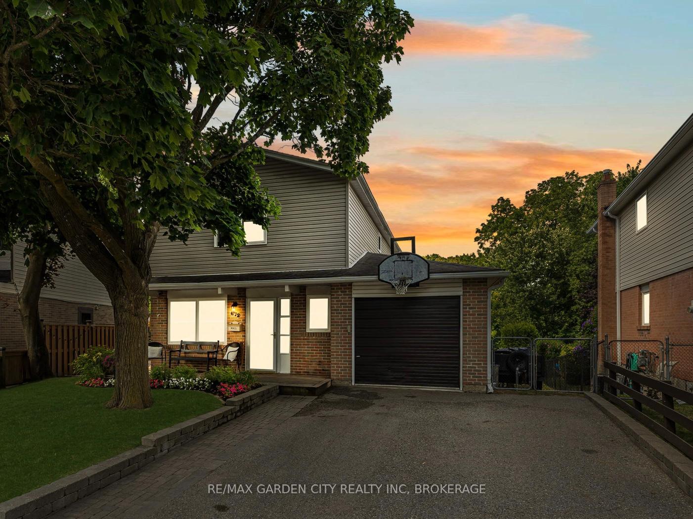 672-irwin-crescent-newmarket-ontario-n12304567