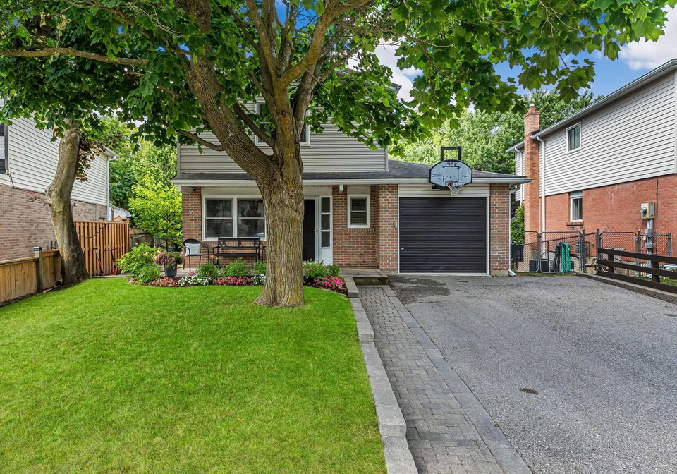 672-irwin-crescent-newmarket-ontario-n12304567