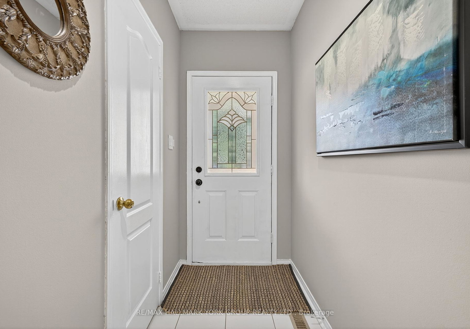 384-rushbrook-drive-newmarket-ontario-n12306002