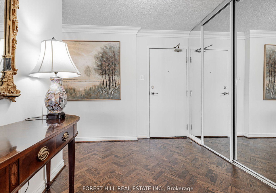 1-clark-avenue-w-w-vaughan-ontario-n12306906