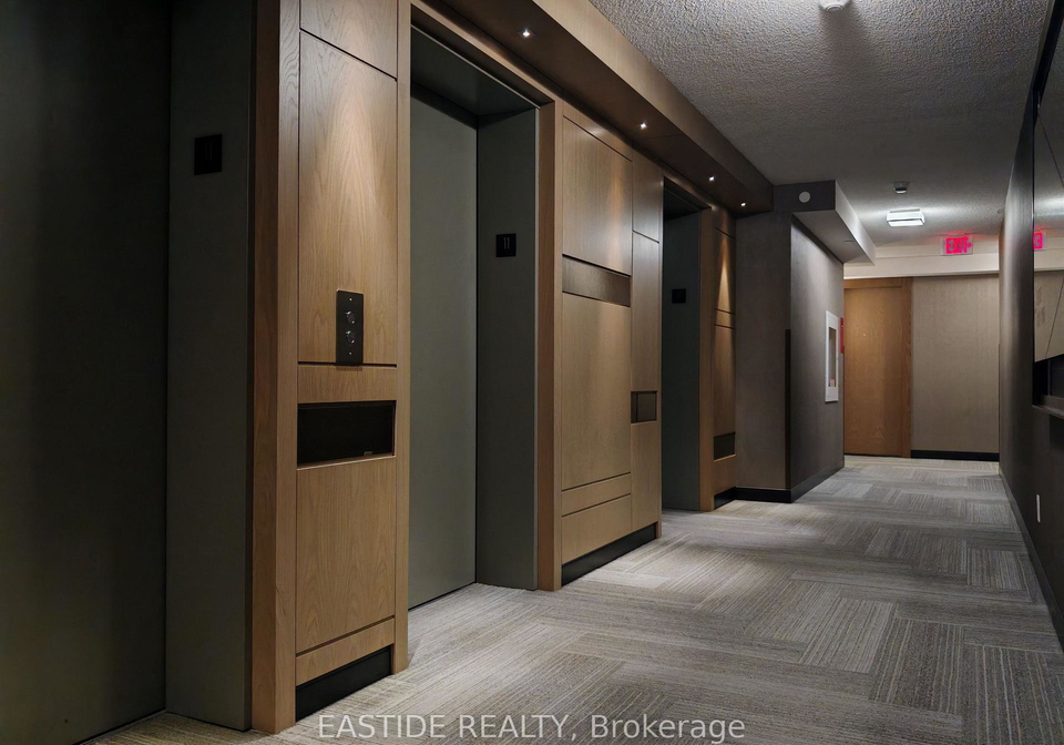 18-uptown-drive-markham-ontario-n12307153