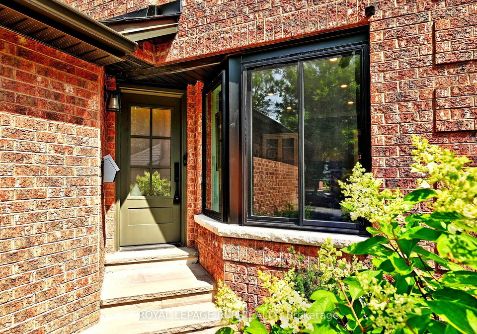 58-buttonwood-trail-aurora-ontario-n12307232