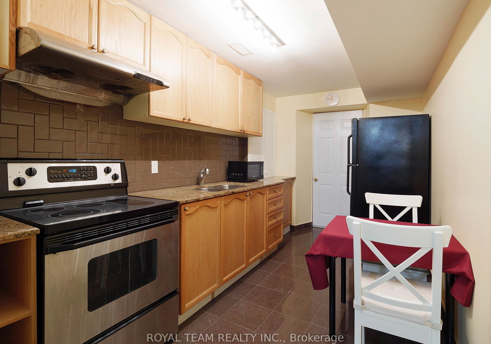 9-carousel-crescent-richmond-hill-ontario-n12307562
