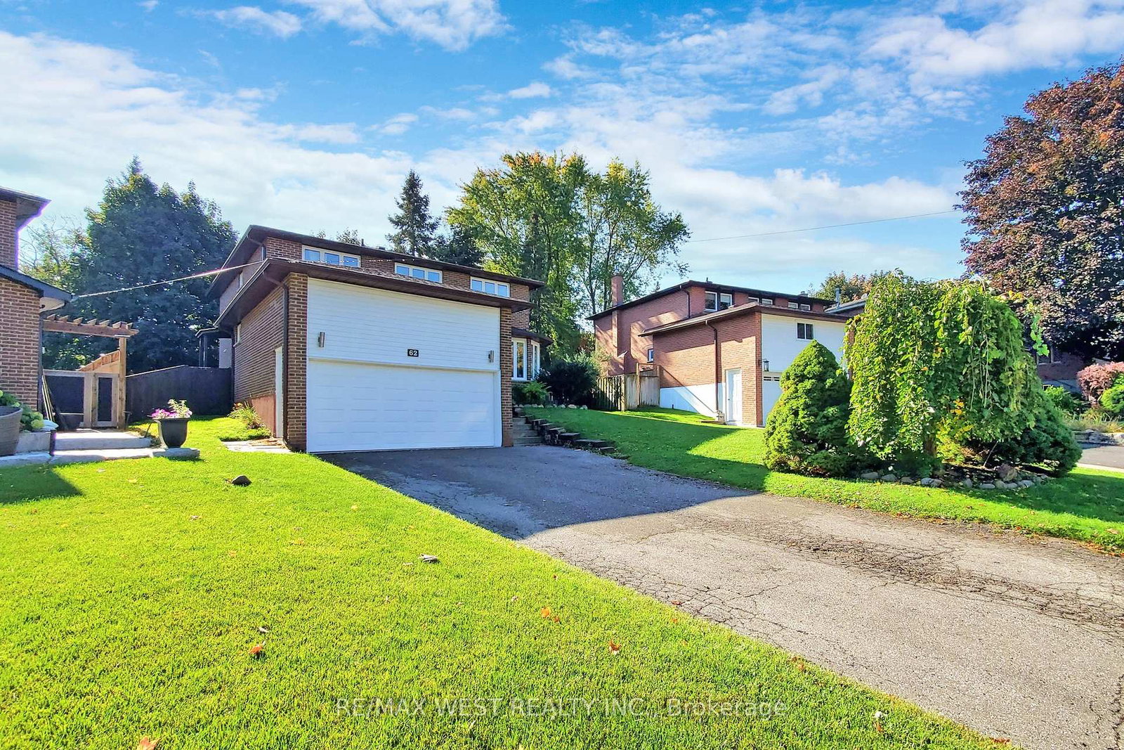 62-portland-crescent-newmarket-ontario-n12308398
