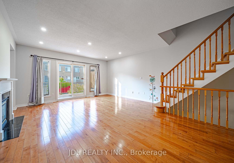 164-galleria-parkway-markham-ontario-n12309062