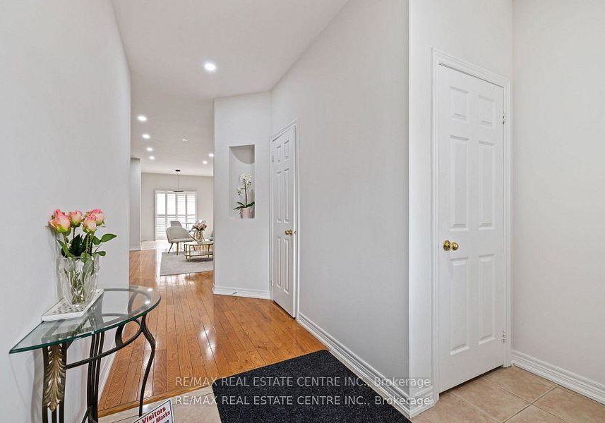 108-ozner-crescent-vaughan-ontario-n12309116