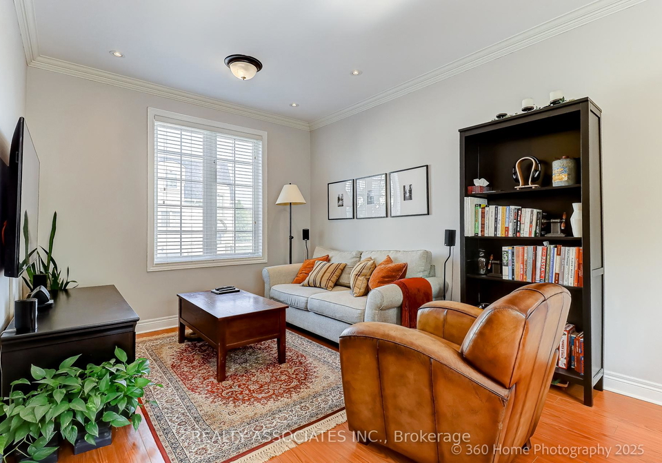 215-16th-avenue-richmond-hill-ontario-n12309261