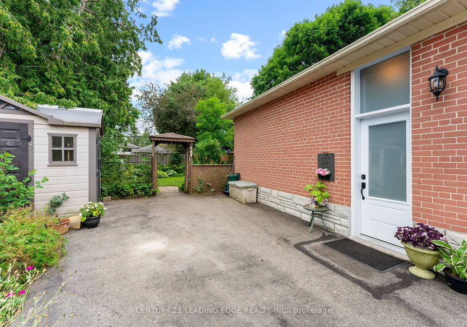 46-johnson-road-aurora-ontario-n12310050