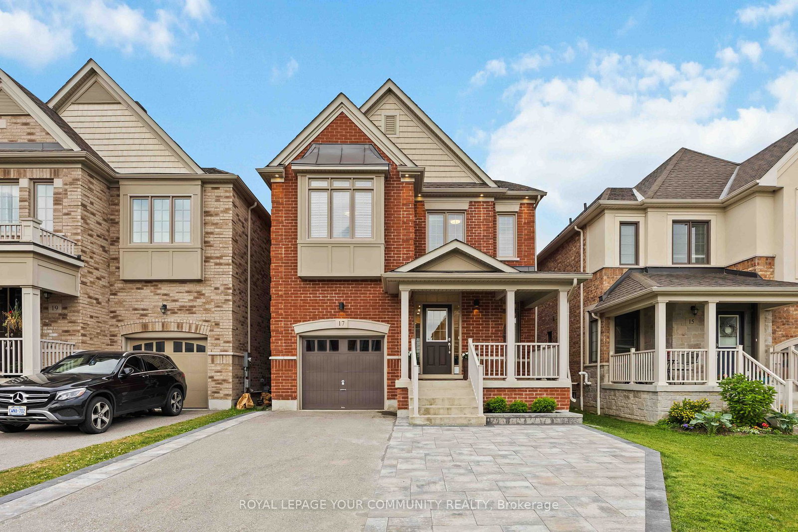 17-festival-court-east-gwillimbury-ontario-n12310518