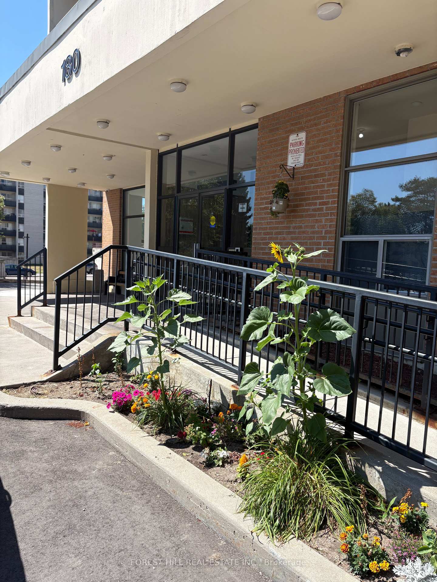 180-dudley-avenue-markham-ontario-n12310778