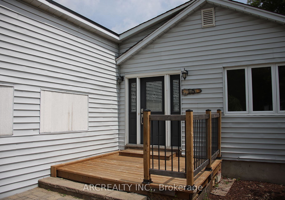 15-river-drive-east-gwillimbury-ontario-n12311525