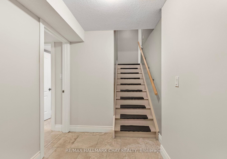 1033-wesley-street-innisfil-ontario-n12311646