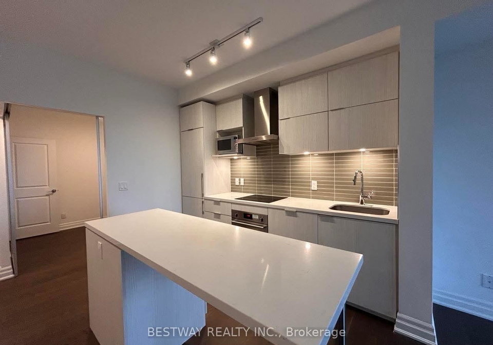 8-w-rough-valley-drive-w-w-markham-ontario-n12311946
