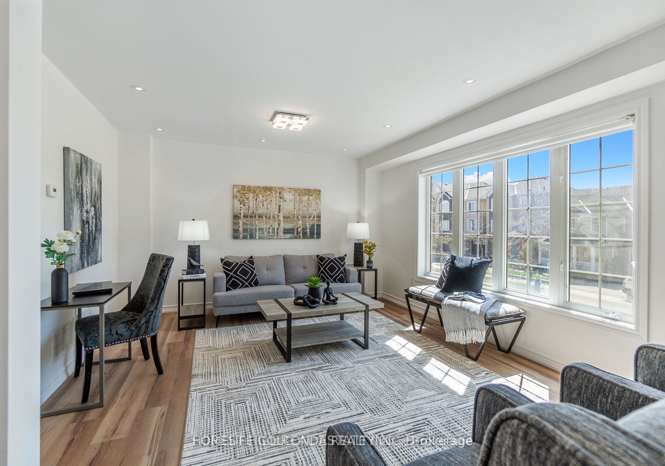 48-matthew-boyd-crescent-newmarket-ontario-n12312202