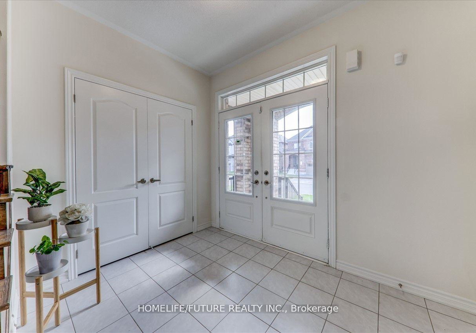 21-valleo-street-georgina-ontario-n12312855