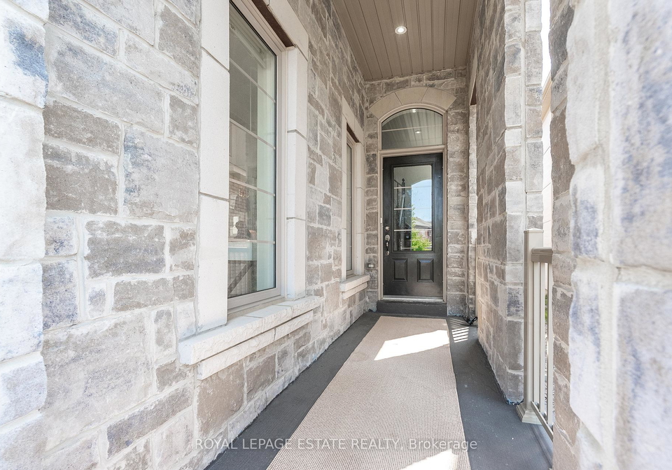 33-kavanagh-avenue-east-gwillimbury-ontario-n12313542
