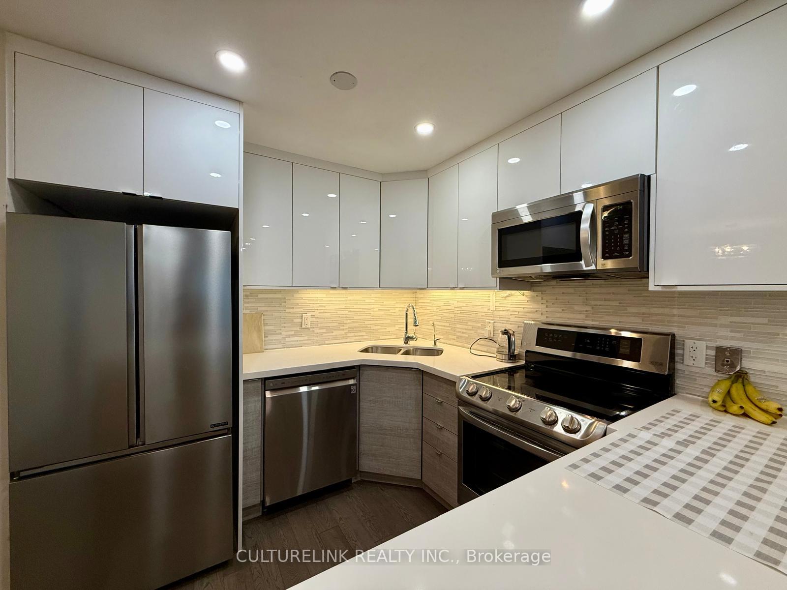 326-major-mackenzie-drive-richmond-hill-ontario-n12315313