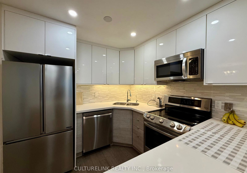 326-major-mackenzie-drive-richmond-hill-ontario-n12315313