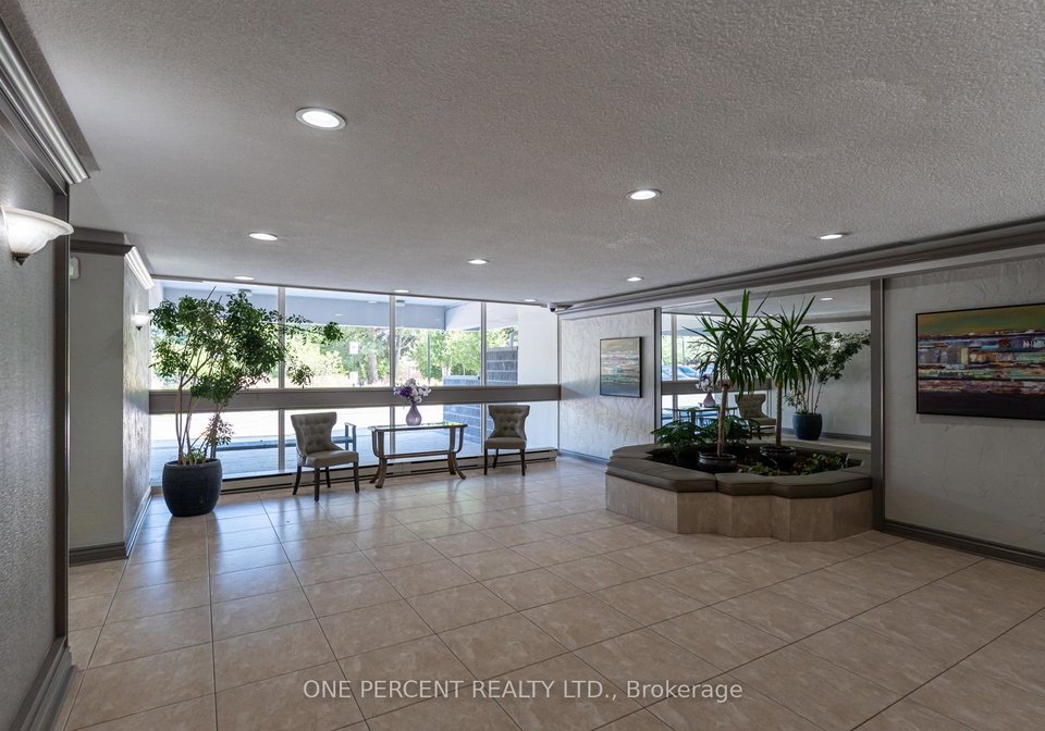 80-inverlochy-boulevard-markham-ontario-n12315611
