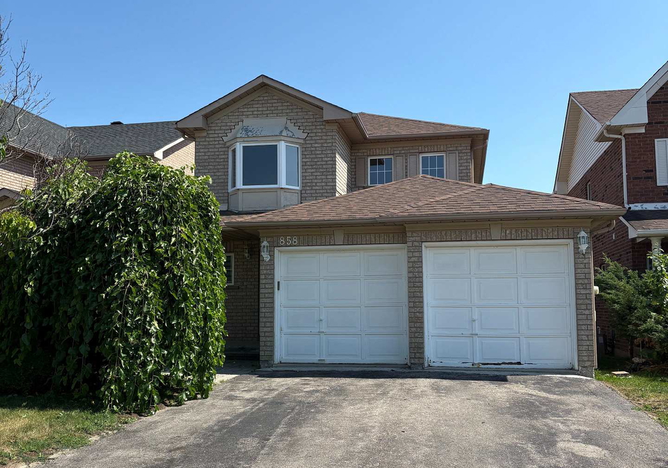 858-stonehaven-avenue-newmarket-ontario-n12316277