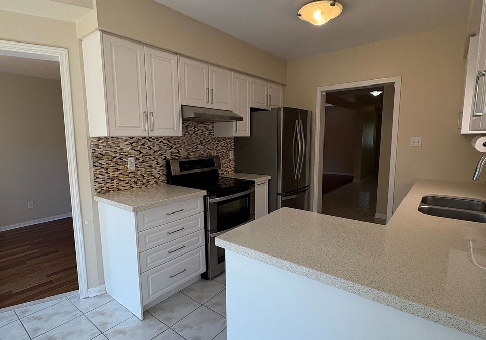 858-stonehaven-avenue-newmarket-ontario-n12316277