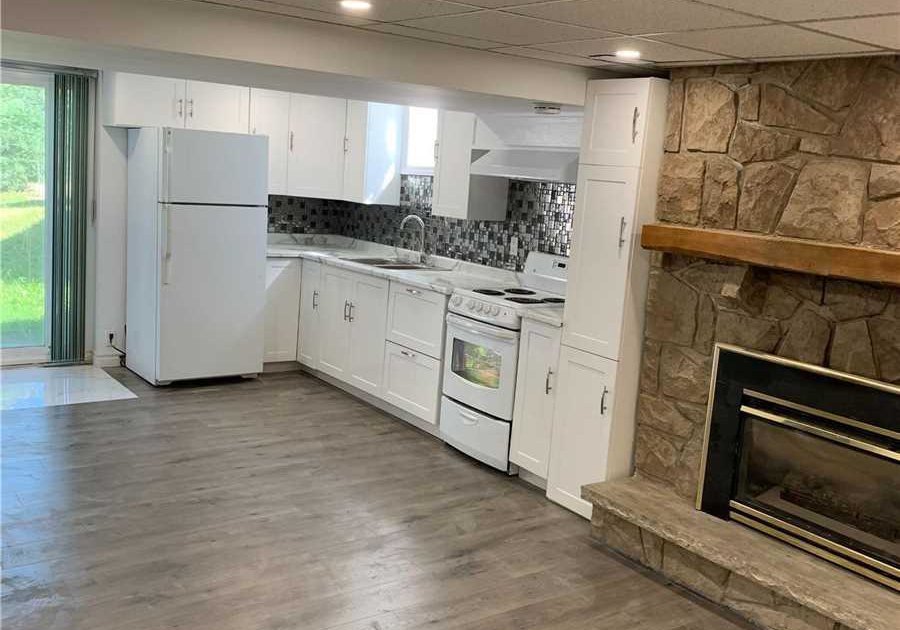991-jacarandah-drive-newmarket-ontario-n12316377