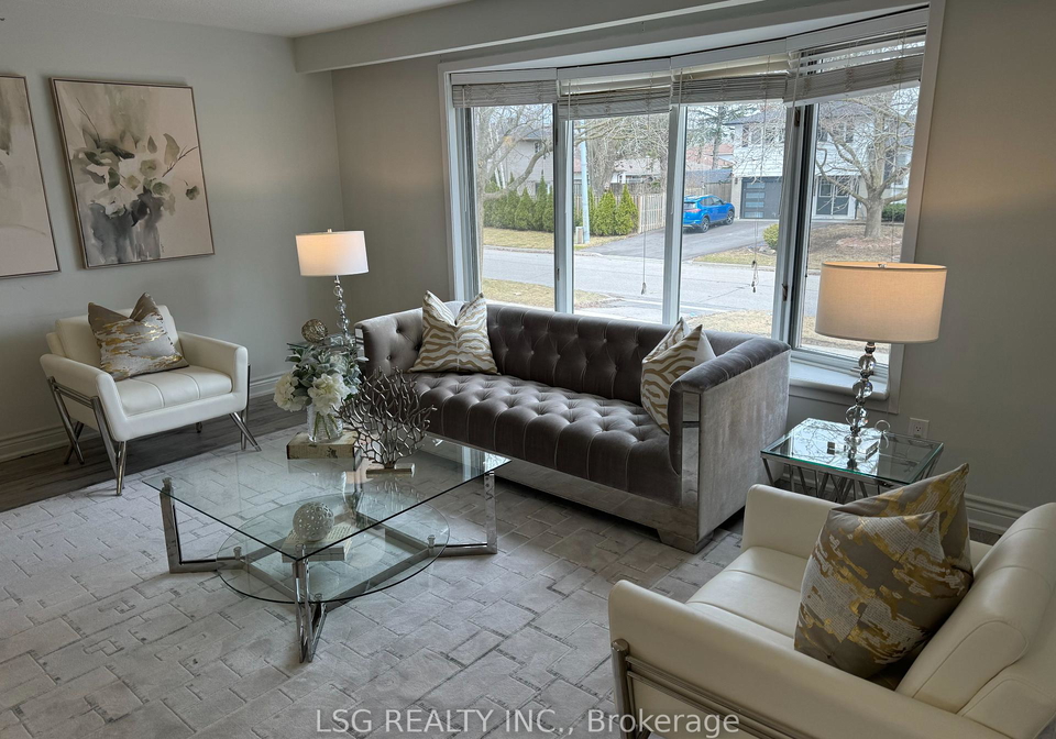 46-devins-drive-aurora-ontario-n12317341