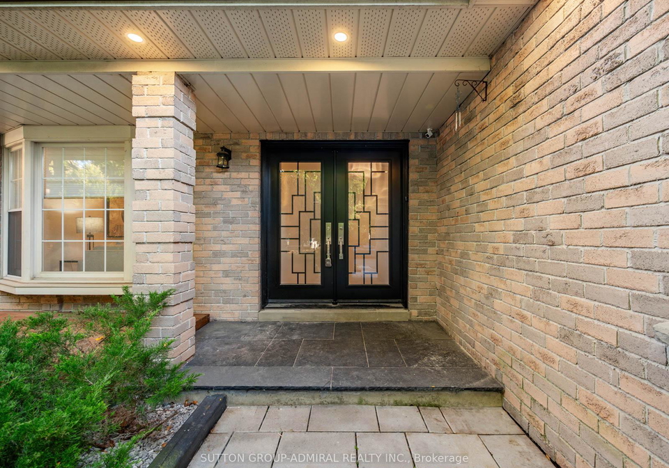 97-golf-links-drive-aurora-ontario-n12317868