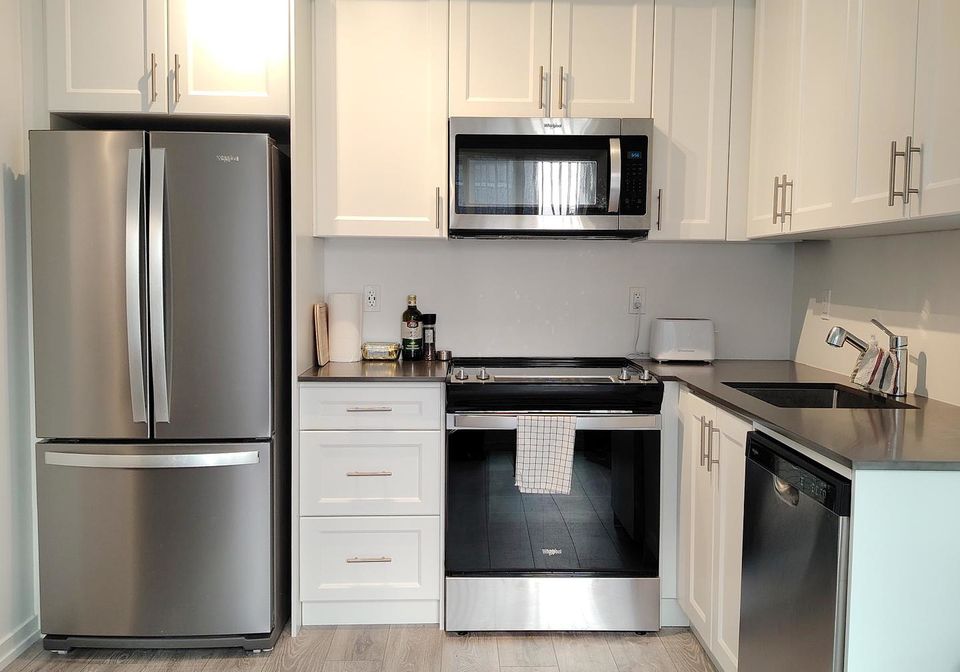 20-lytham-green-circle-newmarket-ontario-n12318051