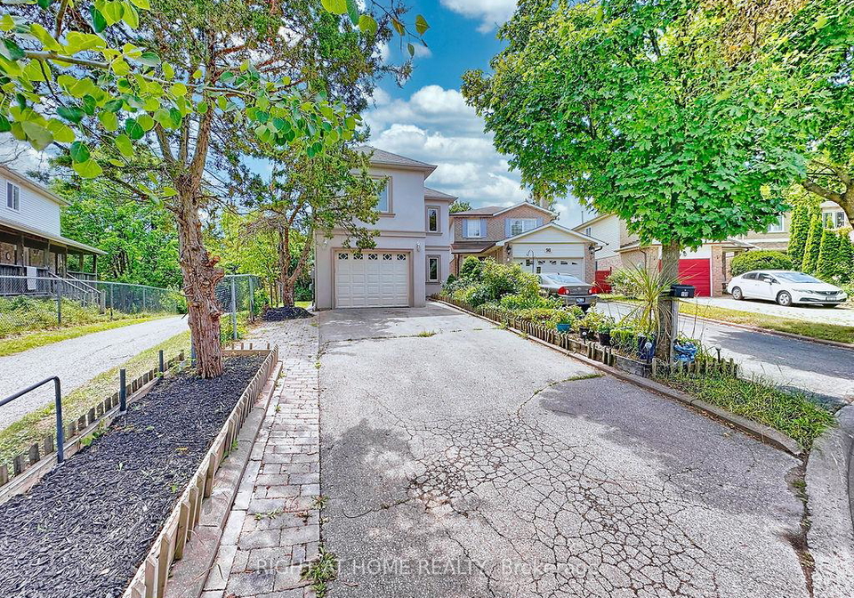 100-greenbelt-crescent-richmond-hill-ontario-n12318103