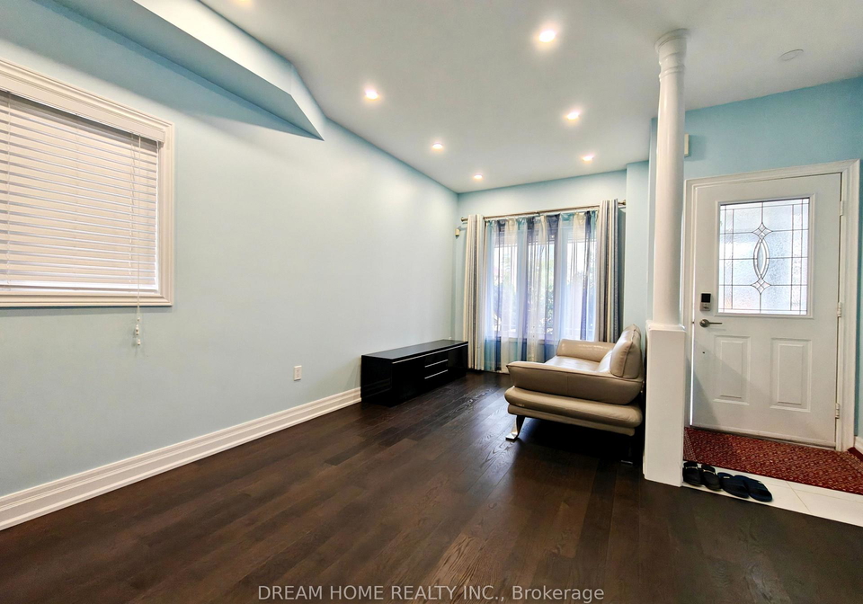 256-farmstead-road-richmond-hill-ontario-n12318708