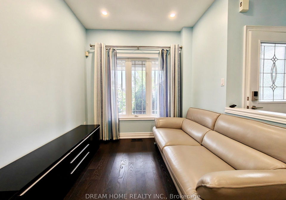256-farmstead-road-richmond-hill-ontario-n12318708