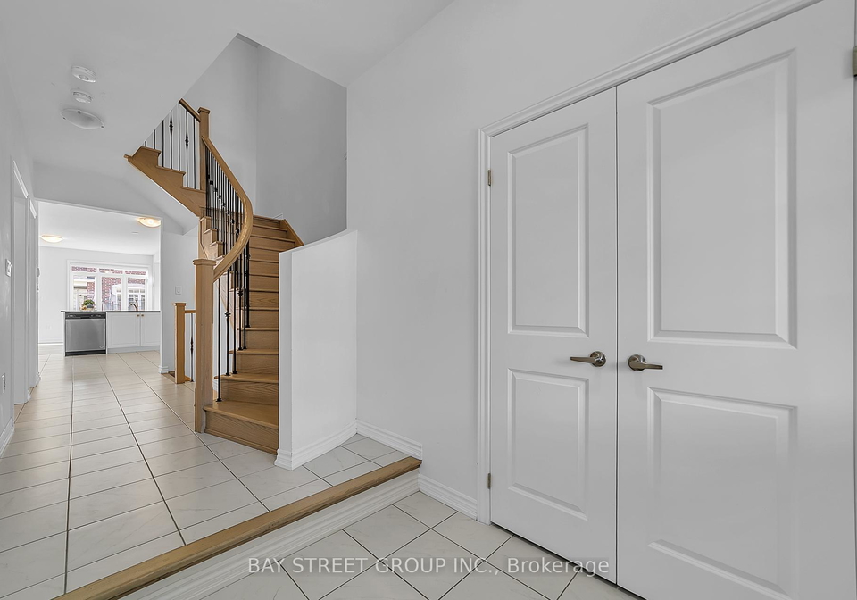 6-westlake-crescent-bradford-west-gwillimbury-ontario-n12318730