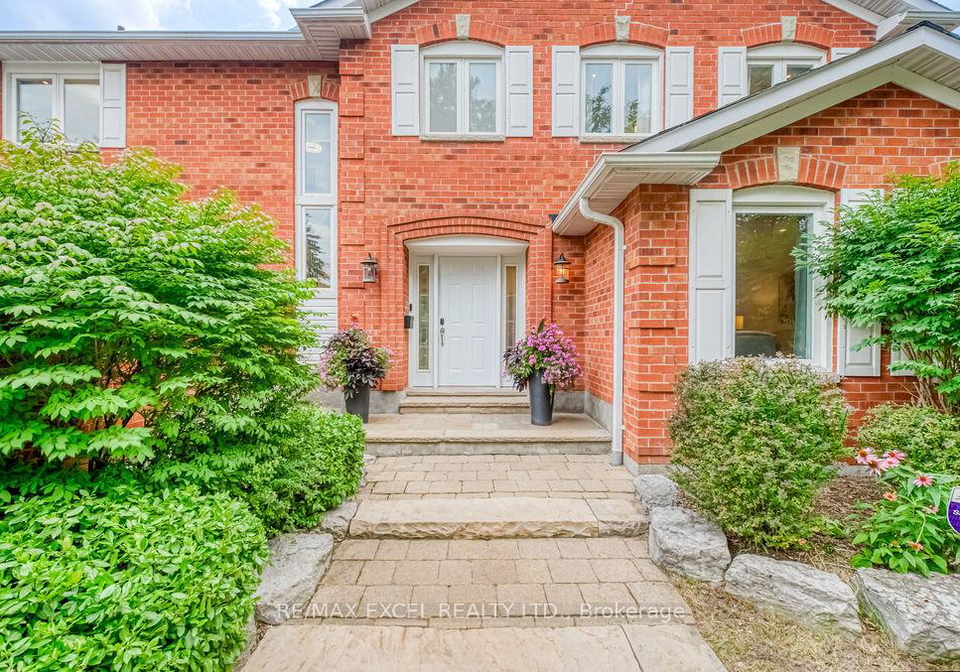3-delhi-crescent-markham-ontario-n12318764