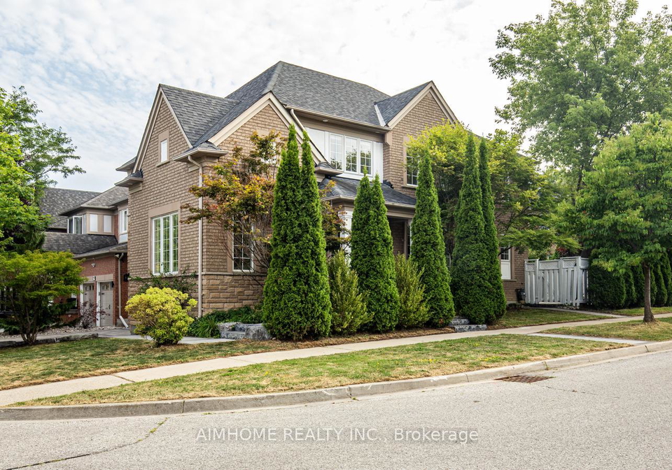 31-courtney-crescent-richmond-hill-ontario-n12318771