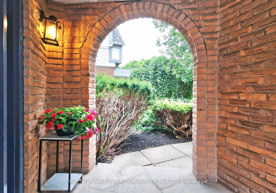 42-holsworthy-crescent-markham-ontario-n12318968