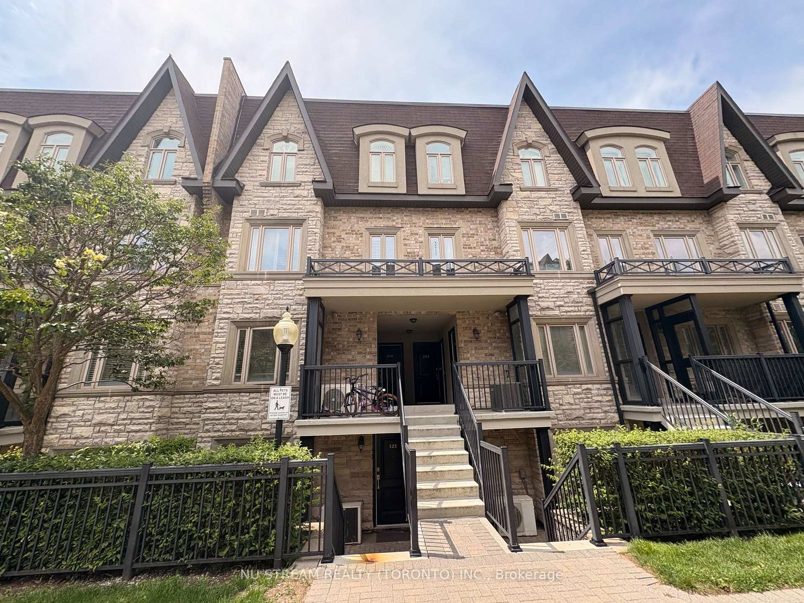 318-john-street-markham-ontario-n12318989