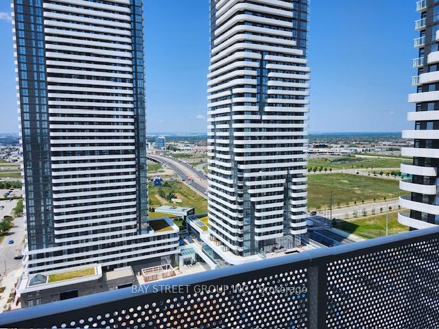 28-interchange-way-vaughan-ontario-n12319239