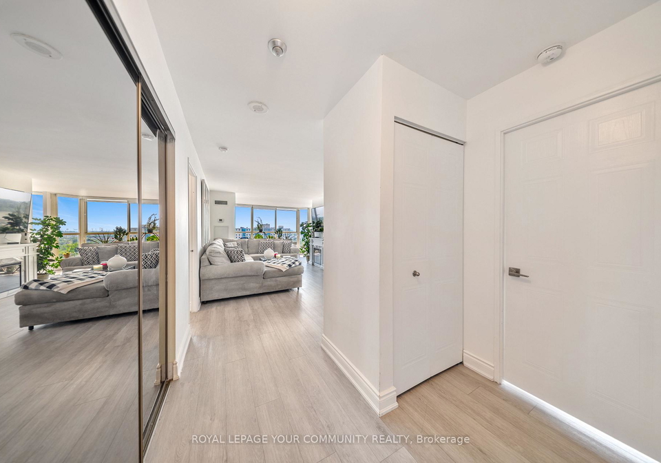 100-observatory-lane-richmond-hill-ontario-n12319374