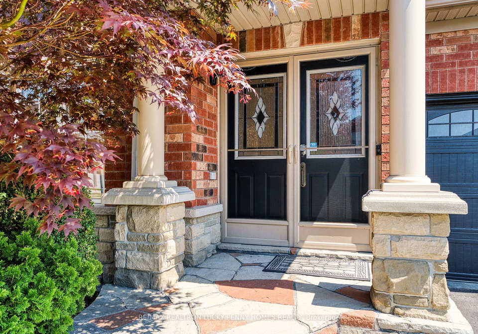 68-holly-drive-richmond-hill-ontario-n12319447