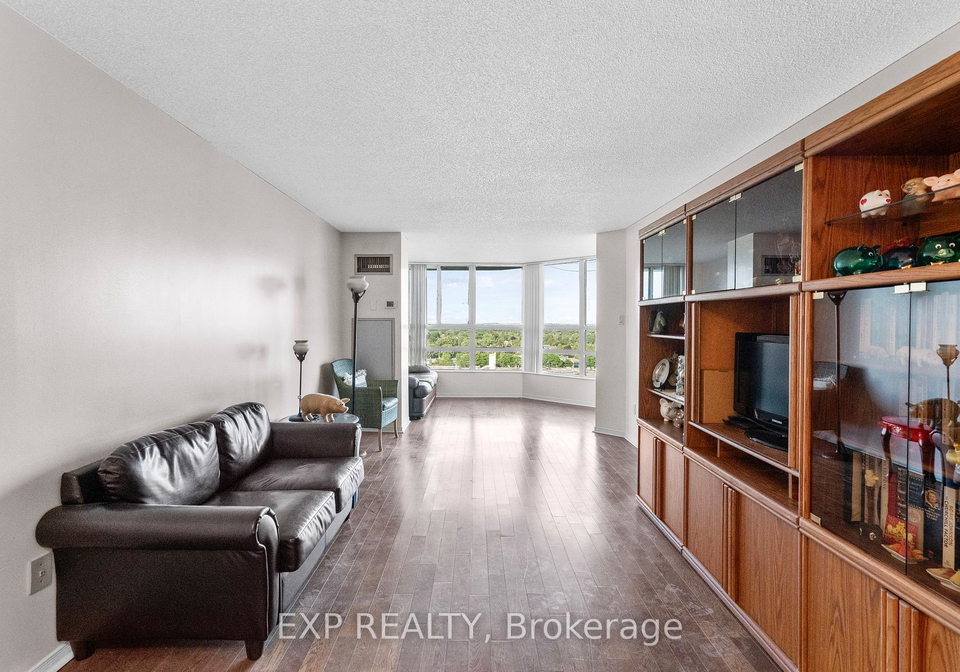 7825-bayview-avenue-markham-ontario-n12320345