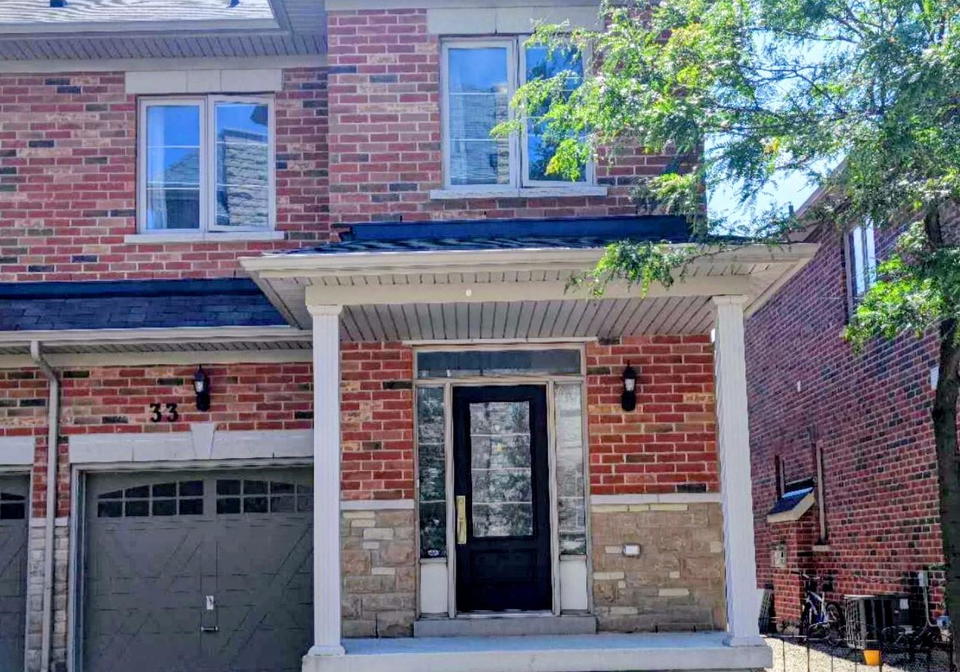 33-mazarine-lane-richmond-hill-ontario-n12320383