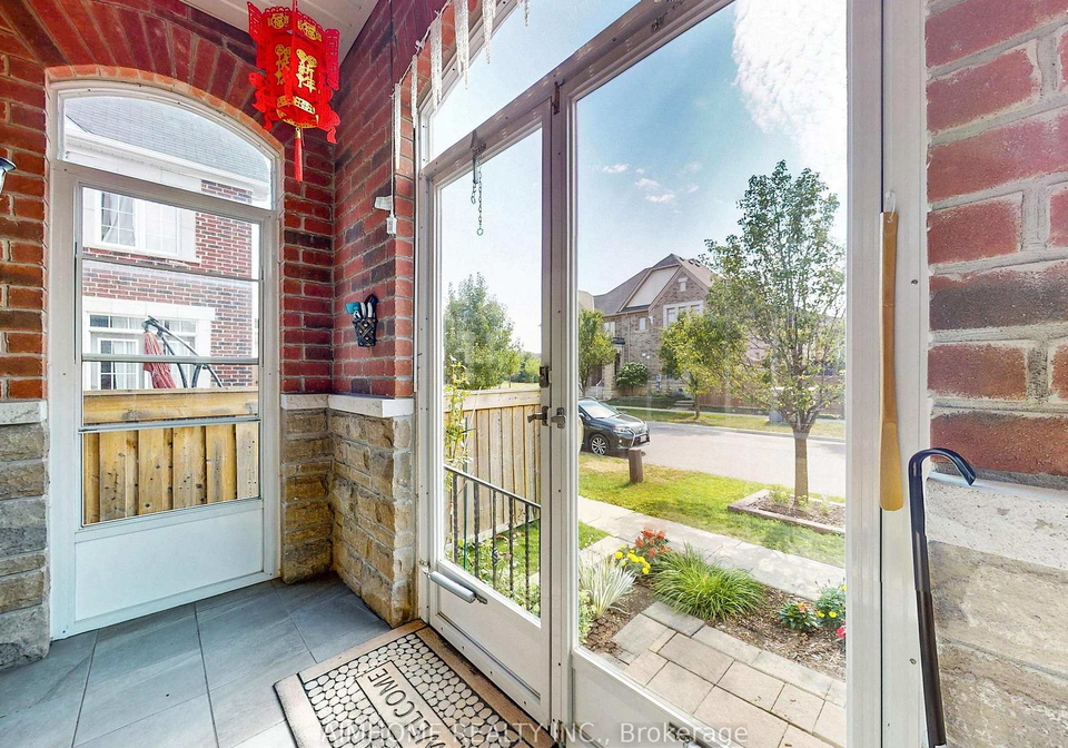 3-bishops-gate-markham-ontario-n12320790